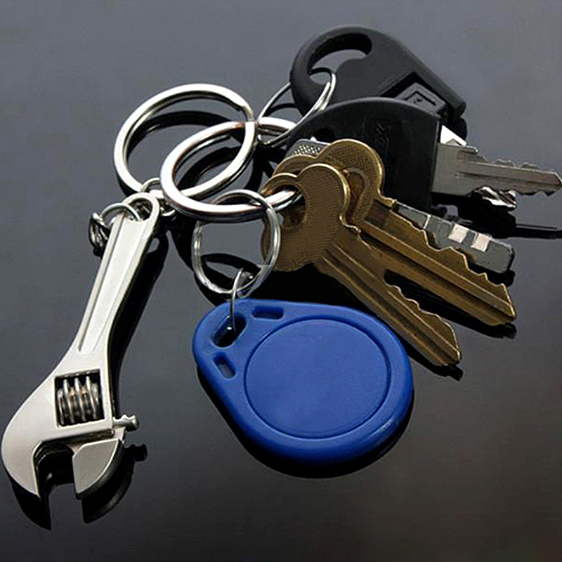 Metal Keyring for Car Tool Keychain Gift